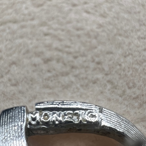 Vintage Monet Filigree silver tone pendant chain and earrings - Picture 12 of 12